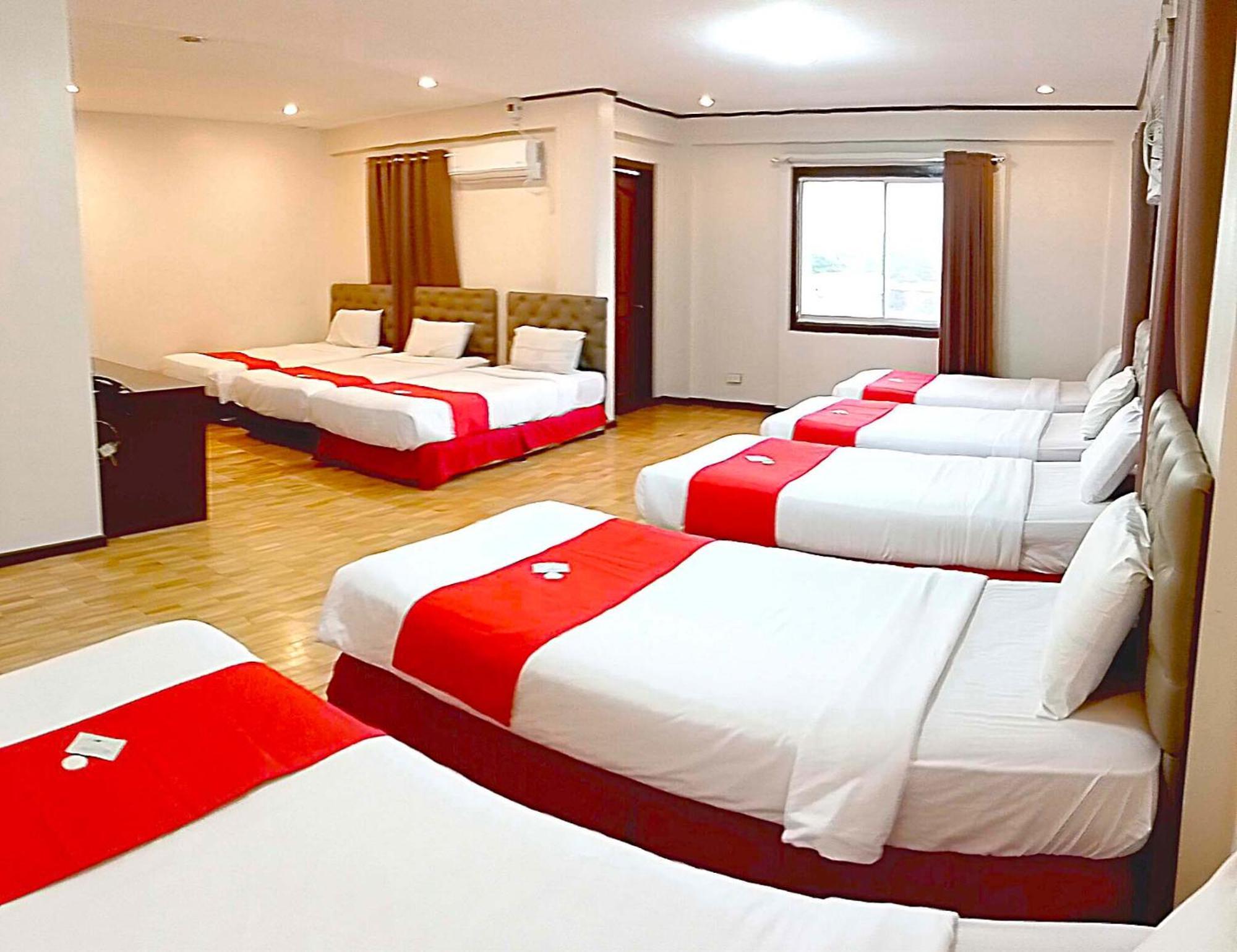 The Humbertos Hotel Davao Ngoại thất bức ảnh