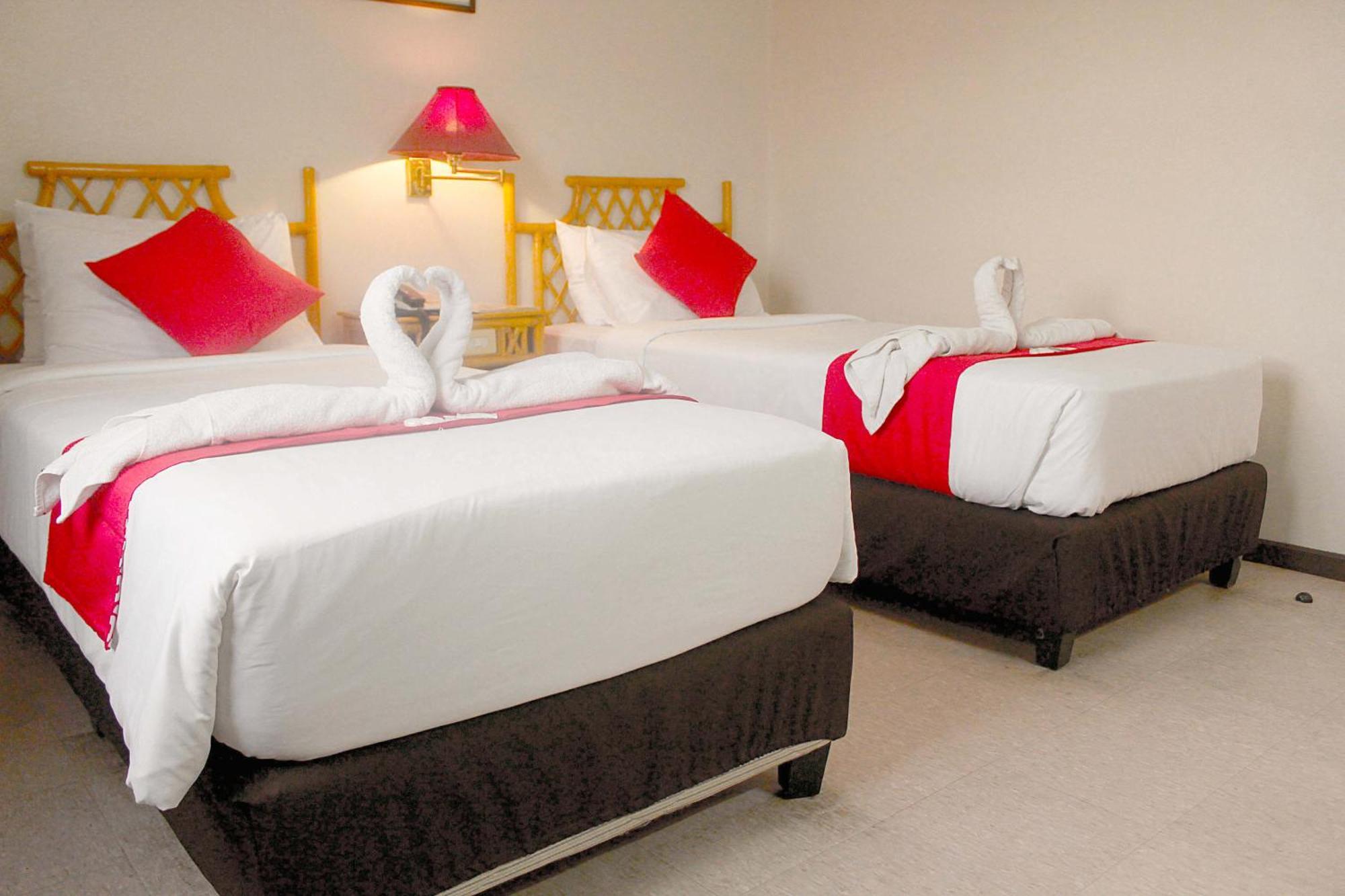The Humbertos Hotel Davao Ngoại thất bức ảnh