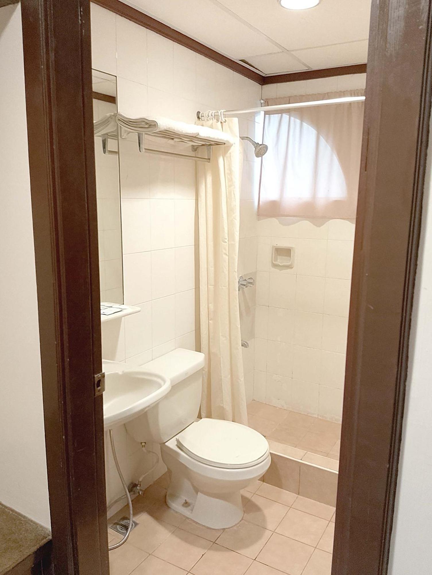 The Humbertos Hotel Davao Ngoại thất bức ảnh